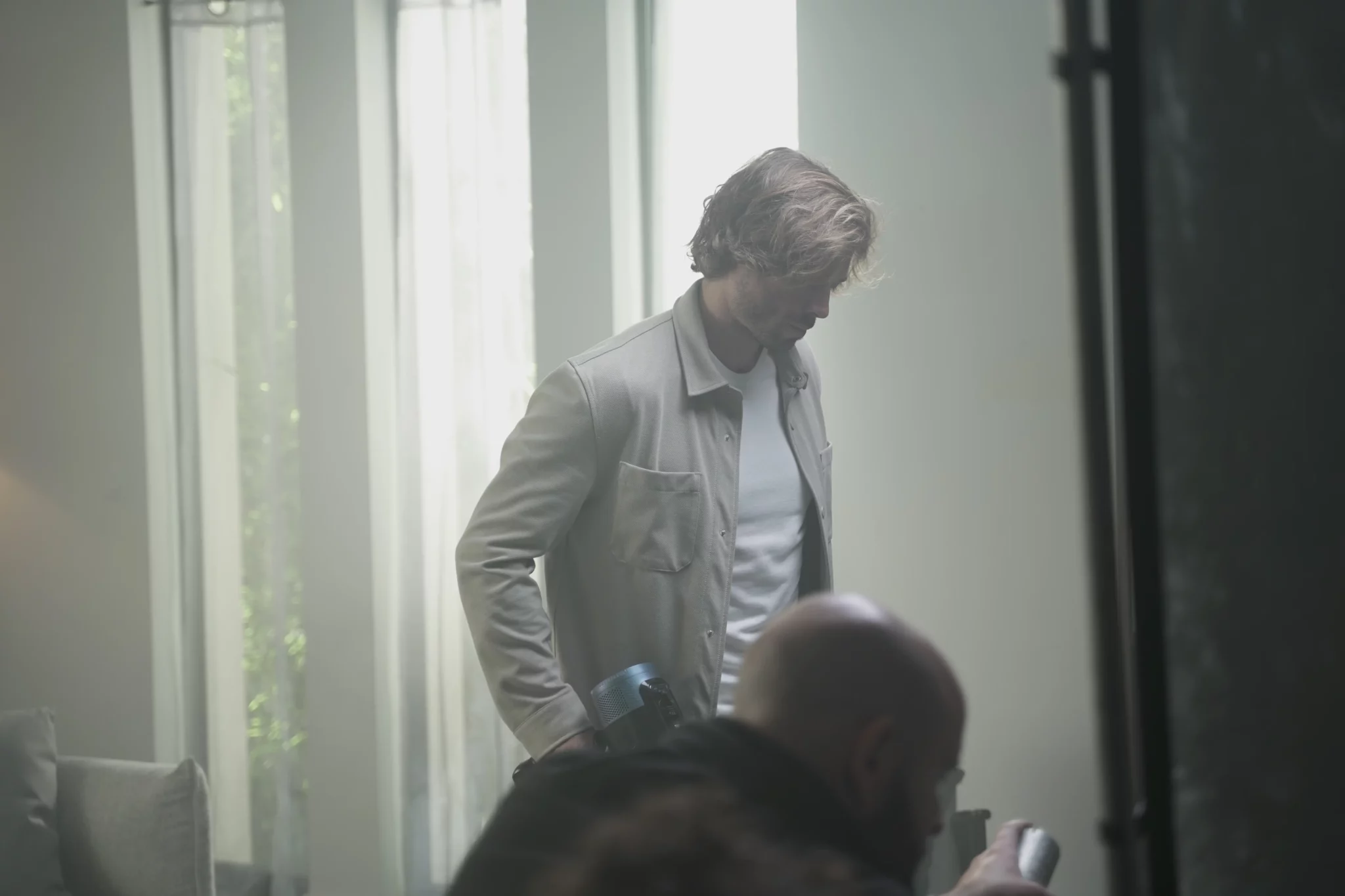 Acteur principal manipulant le X-Force 14.80